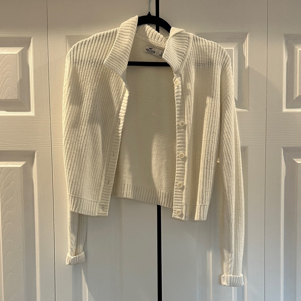 Hollister Off-White Knit Cropped Cardigan